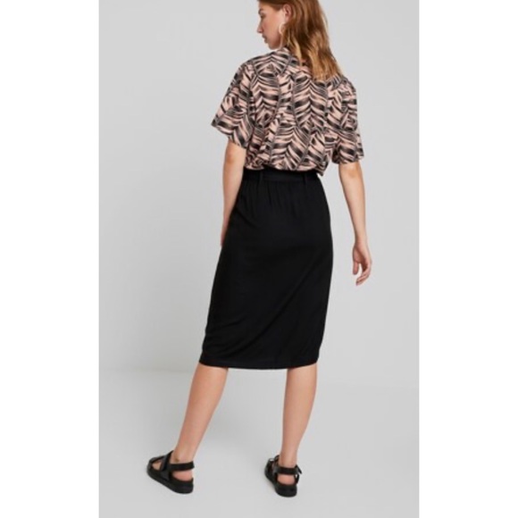 Mono B Stretch Cotton Pencil Black Skirt - Picture 2 of 5
